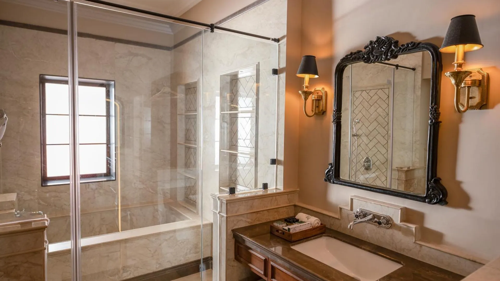 Panna Vilas - A Lake Facing Boutique Hotel Udaipur