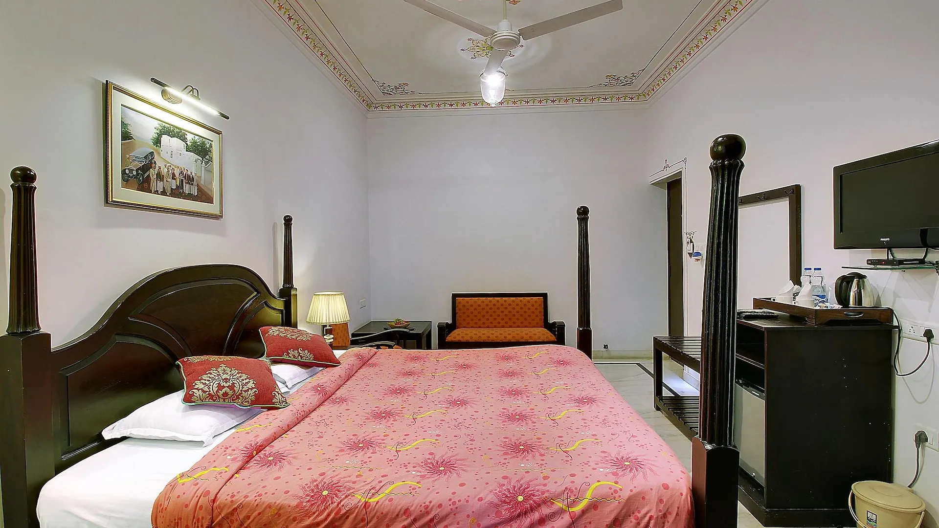 Panna Vilas - A Lake Facing Boutique Hotel Udaipur