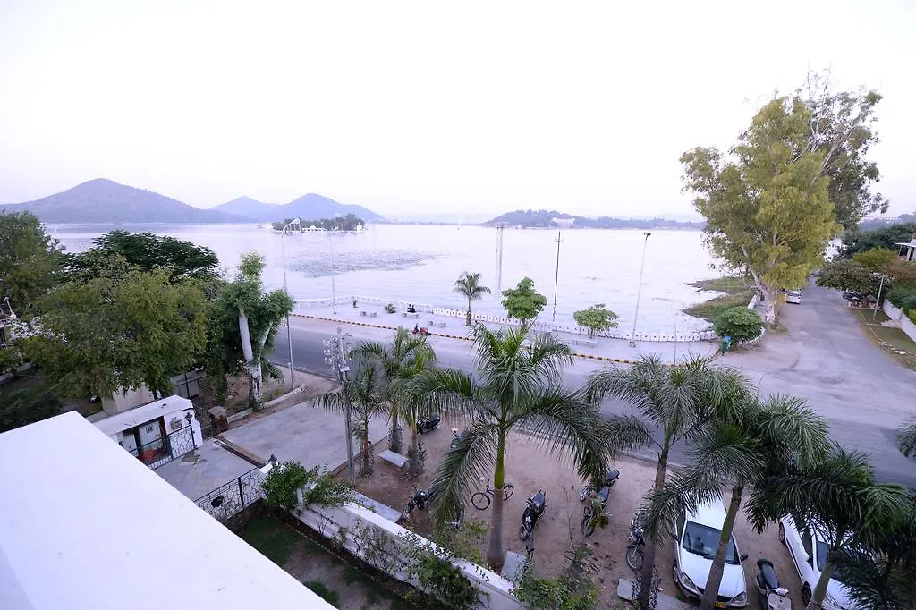 Panna Vilas - A Lake Facing Boutique Hotel Udaipur