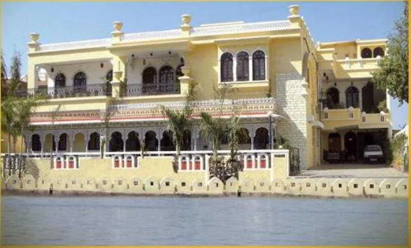 Panna Vilas - A Lake Facing Boutique Hotel Udaipur